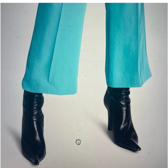 Gucci Black Leather Pointed Toe Ankle Zipper Boots with New Sole and Heel Caps - Picture 2 of 9